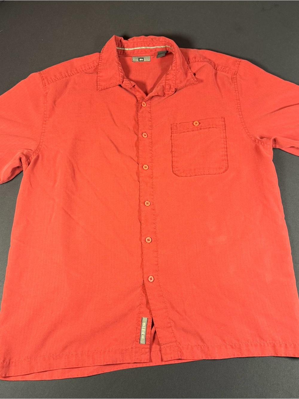 REI Men's Red Button-Down Shirt Sz L